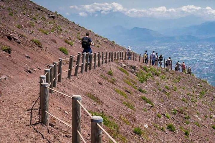 Volcano & Ruins: visit Mt. Vesuvius, Herculaneum and Pompeii tour