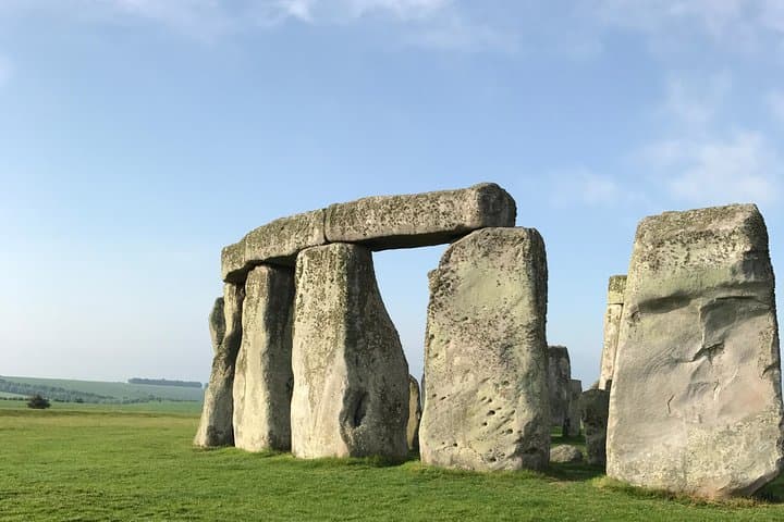 Stonehenge Independent Visit with Private Driver by Luxury Sedan