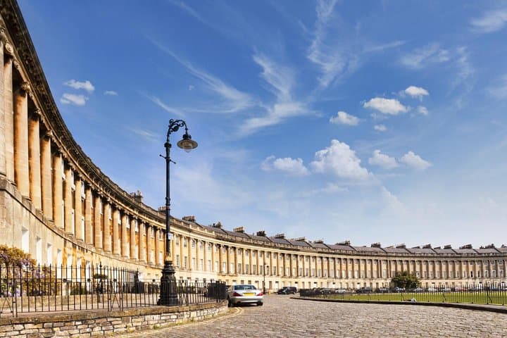 Small Group Cotswolds Village, Stonehenge and Bath Tour from London