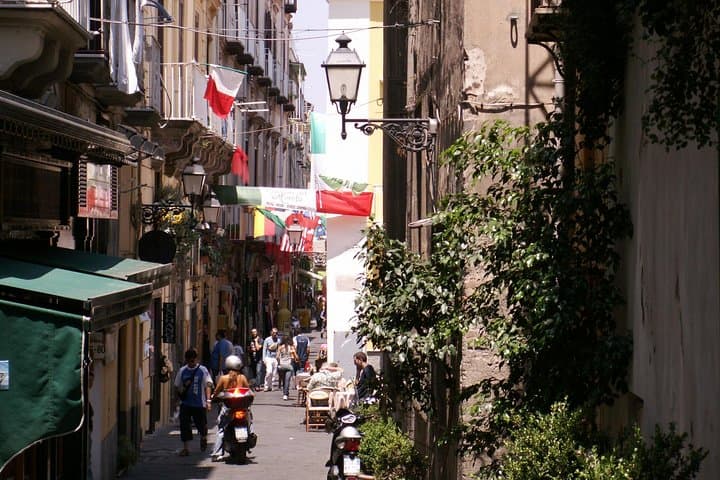 Beauty and History Tour: Positano, Sorrento, Pompeii (FullDay 8h)