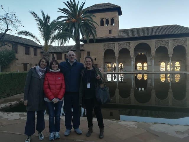 Private Alhambra Highlights Tour Including the Nasrid Palaces