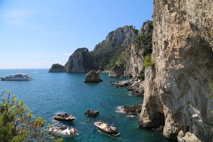 Capri Boat tour from Positano with Light Lunch, Drinks & Swim