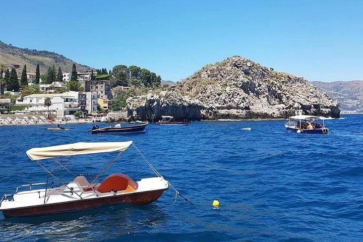 Taormina and Isola Bella Day Tour with Boat Trip from Messina