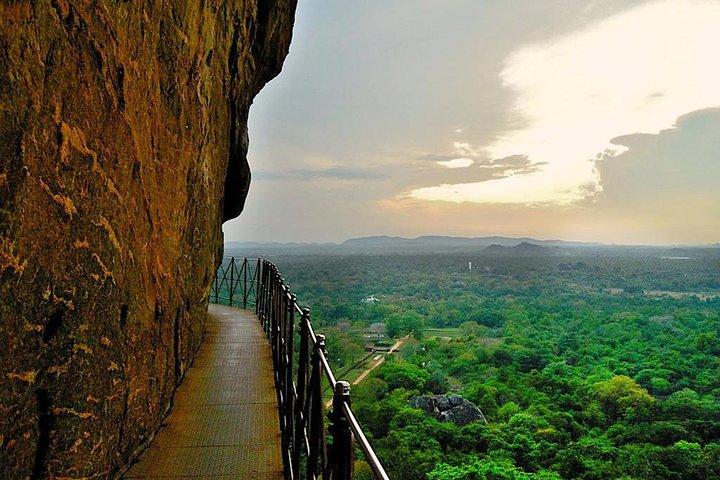 Private Day Trip to Sigiriya , Dambulla and Pidurangala Rock