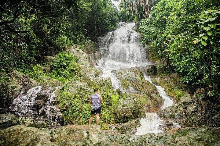 Ko Samui City Tour including Wat Phra Yai, Lat Ko Viewpoint, Hin Ta Hin Yai Rock