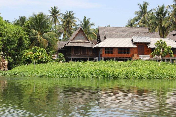 Bangkok Market Tour & Thai Cooking Class with Boat Ride with Aoy