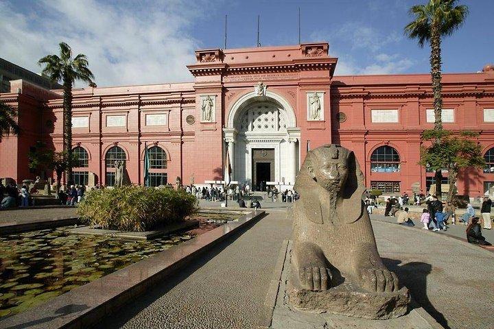 Cairo Egyptian Museum and Old Cairo Private Full-Day Tour with Lunch