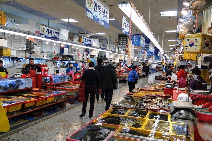 Busan City Tour Including Gamcheon Culture village and Haedong Yonggungsa Temple