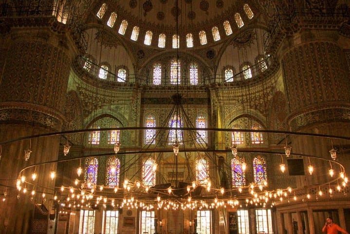Small Group Full-Day Istanbul Old City Tour with Lunch & Tickets