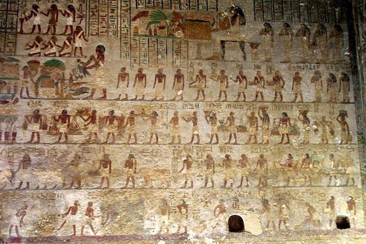 Tell el-Amarna unusual Private day tour