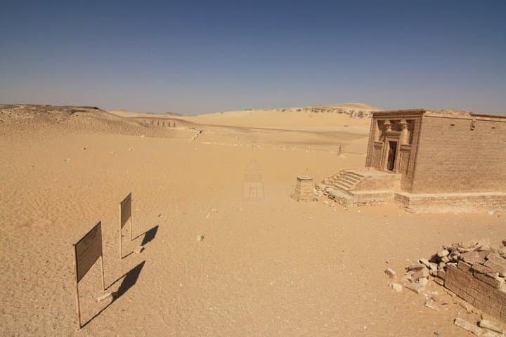 Tell el-Amarna unusual Private day tour