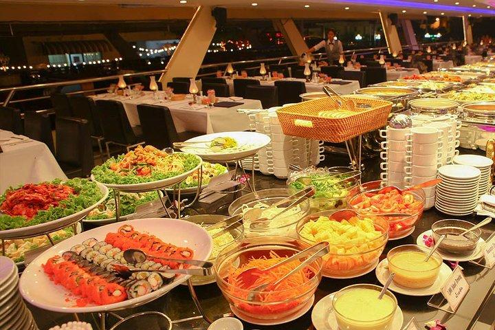 Chaophraya Princess Dinner Cruise in Bangkok with Hotel Pickup