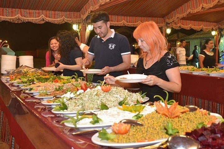Dinner in Desert Dubai With Belly Dance Show