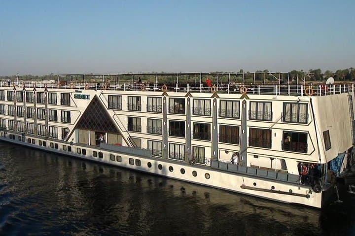 Book Nile Cruise 5 days 4 nights from Luxor to Aswan Standard