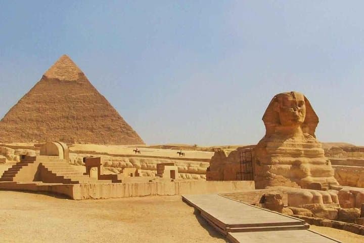 12 Days Classic Egypt Tour with Nile Cruise and Red Sea Stay Everything Included