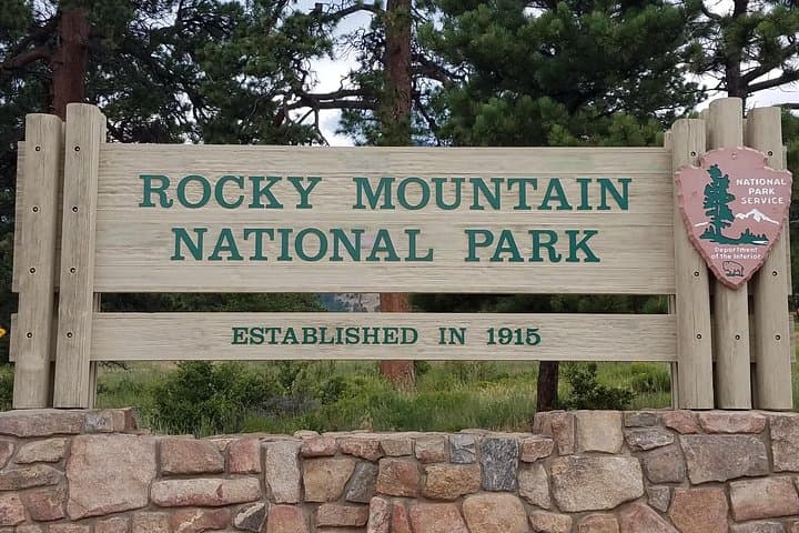 Rocky Mountain National Park and Estes Park Tour from Denver Winter and Spring