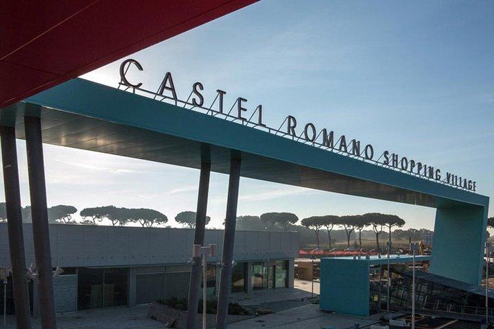 Rome: Castel Romano Outlet Shopping, Semi-Private Day Tour
