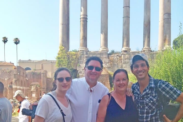 Tour of the Colosseum & Ancient Rome by Tommaso