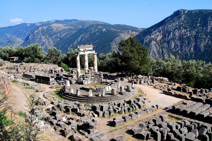 4 Days Private Tour: Corinth - Mycenae - Nafplio - Olympia- Delphi & Meteora