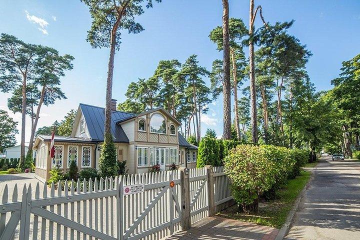Full-Day Private Trip to Jurmala, Fisherman Villages and Nature Trails from Riga