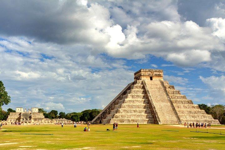 Private Chichen Itza, Cenote Ik Kil, Rio Lagartos & Las Coloradas