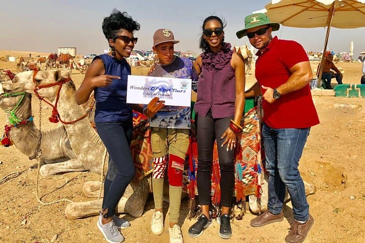 All inclusive Giza Pyramids, Sphinx, GEM Museum, lunch by flight