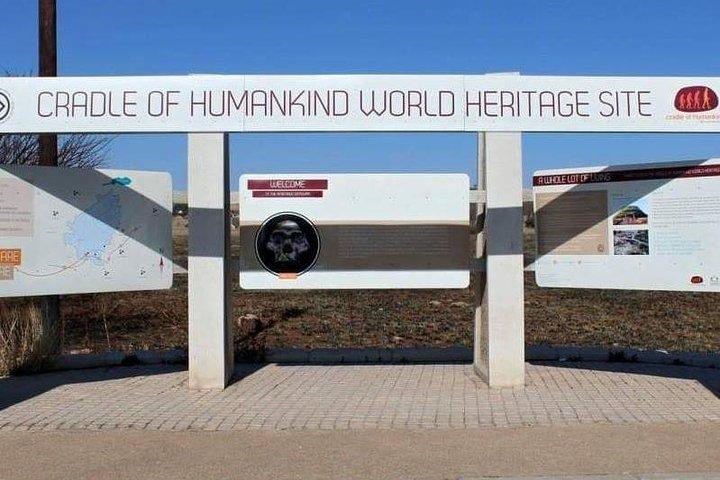 Full-Day Cradle of Human Kind and caves private