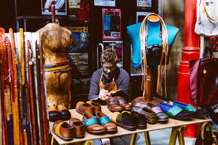 Off the Beaten Track in Lisbon: Lapa Private Tour