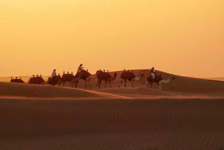 Dubai Desert 4x4 Safari with Camp activities & BBQ Dinner