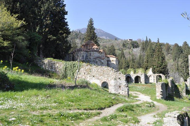 Mystras Private Day Trip from Athens with Great Lunch Included
