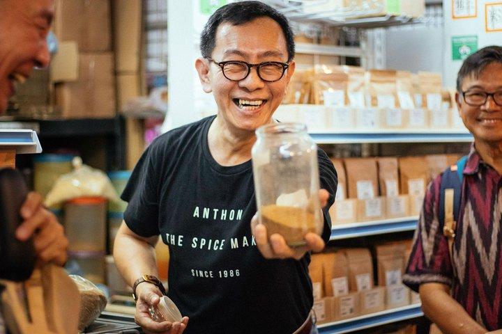 Full Coverage Singapore PRIVATE City Tour With Locals (B-Corp certified)