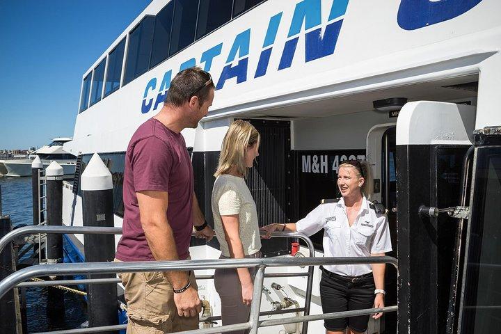 One way or Return Sightseeing Cruise between Perth and Fremantle