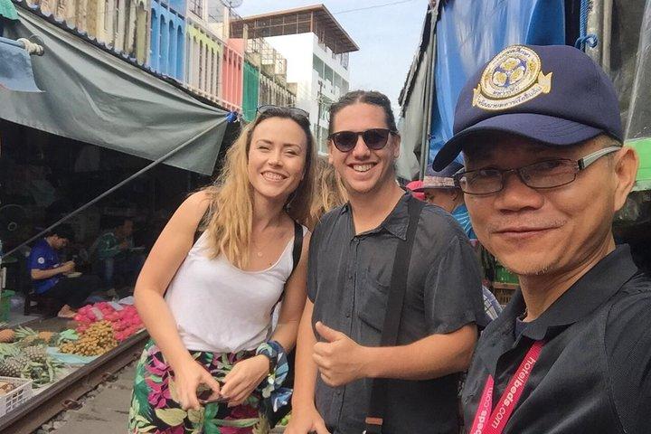 Fullday Private Tour Guide Service with Thai LUNCH in & around Bangkok(8 Hours)