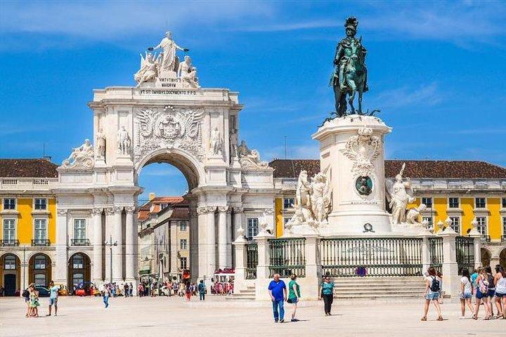 Porto to Lisbon Up to 4 Stops: Aveiro, Nazare, Fatima & Obidos
