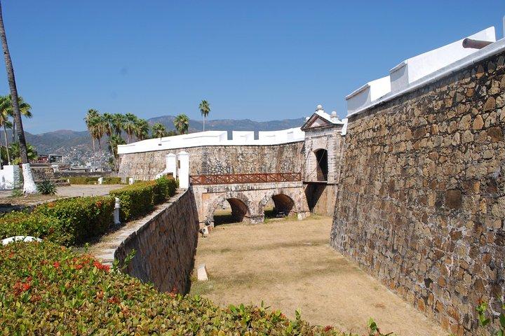 Historical Immersion 6Hrs San Diego Fort Museum Divers