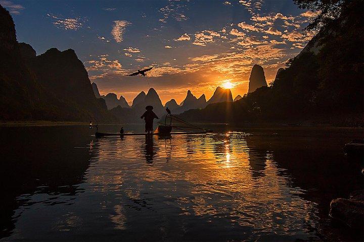Half-day Xingping photographic Sunrise tour with the Fisherman