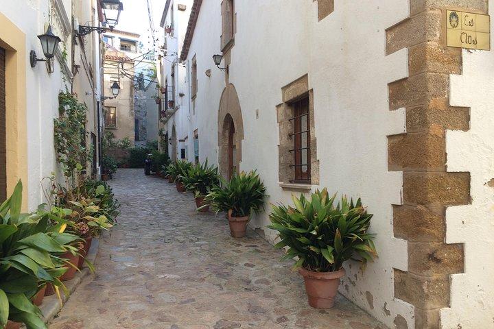 Costa Brava Hike & Tossa de Mar: Small Group Tour from Barcelona