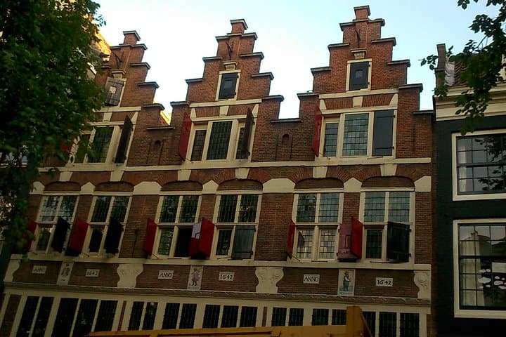 2 Hours Private Walking Tour of the Highlights of Amsterdam