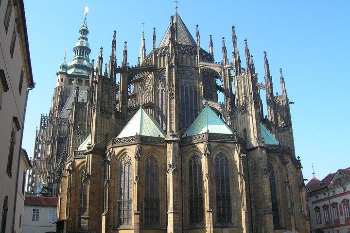 Full-Day Prague Tour with Prague Castle, Lunch and Vltava Cruise