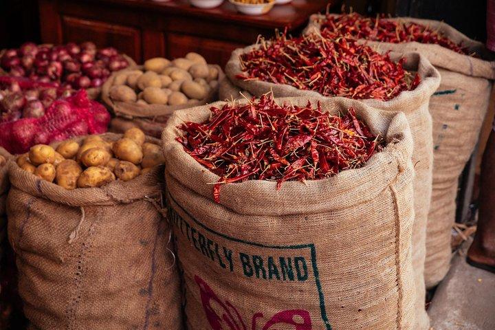The 10 Tastings of Colombo With Locals: Private Street Food Tour