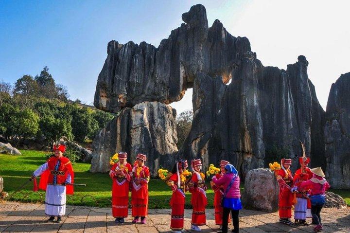 One day Stone Forest and Nuohei Yi Village Tour
