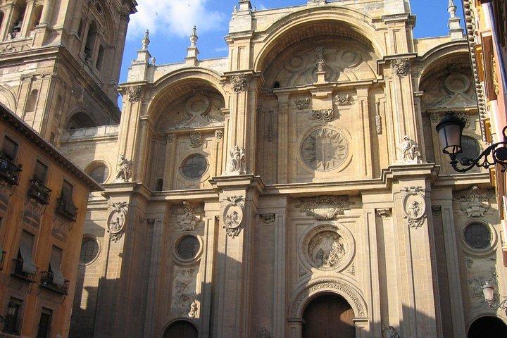 Private 4 hour walking tour of Granada (tickets to Cathedral and Royal Chapel)