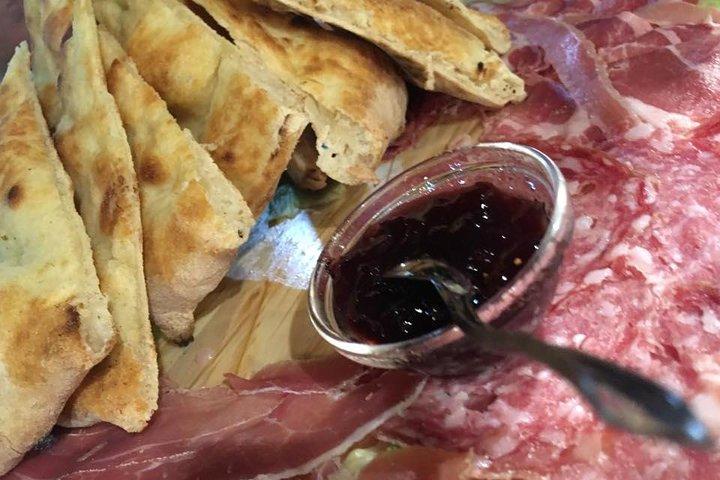 Private Tour of Gole Alcantara with Organic Lunch in "Trattoria"