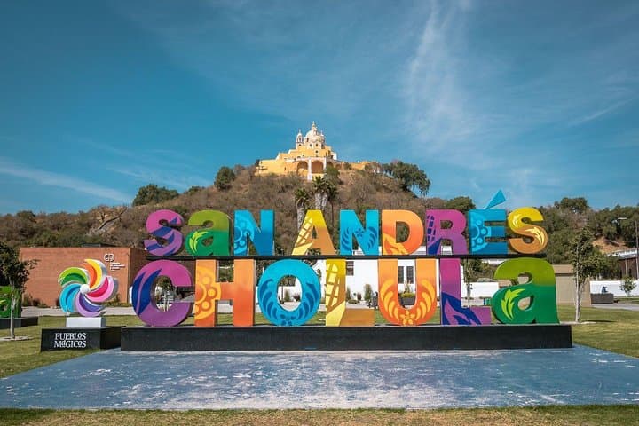 PUEBLA historic colonial center and CHOLULA neighborhood Private day tour