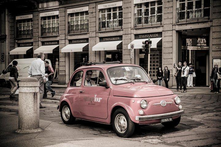 2 hour Vintage Fiat 500 Central City Tour in Milan