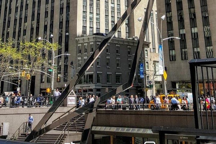 Holdouts: A NYC Architecture Walking Tour