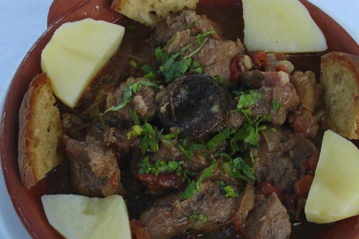 Algarve wine tour and lunch in Silves or time to visit the city
