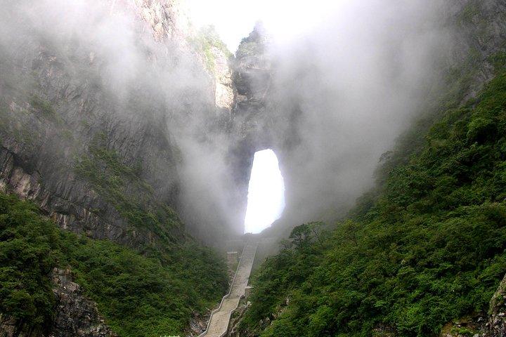 Private Day Tour of Tianmen Mountain with Skywalk and World's Longest glass bottom bridge