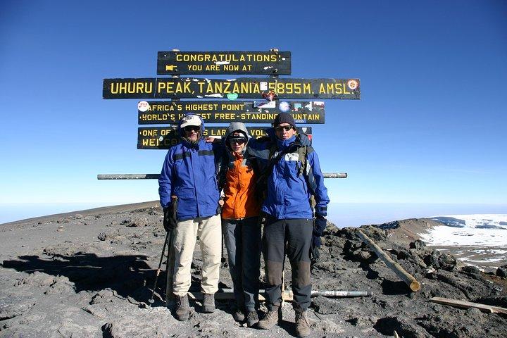 Marangu Route 6 Days 5 Nights/Kilimanjaro Climb