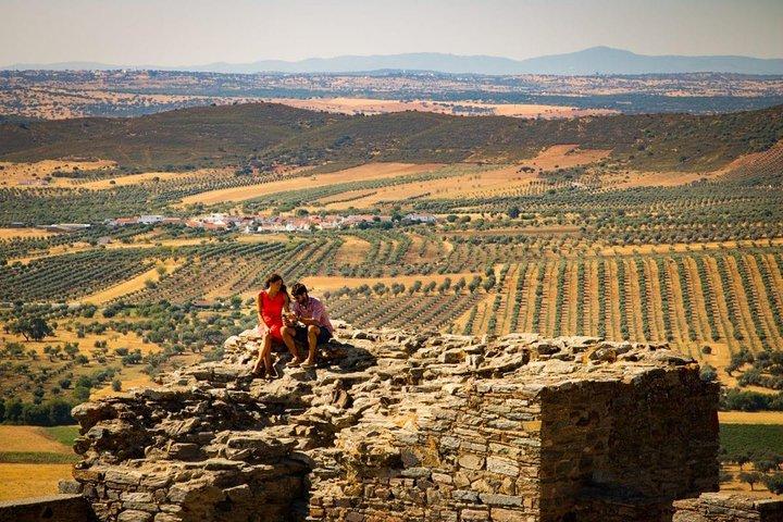 Private Tour Alentejo, Evora, Monsaraz, Mourão-Medieval Times Lunch&Wine Tasting